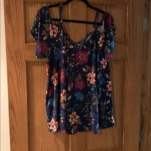 Flowery cold shoulder shirt